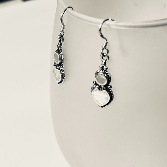 NEW Earrings Mother of Pearl 925 Sterling Silver IMPORTED ARTISAN - Picture 2 of 7